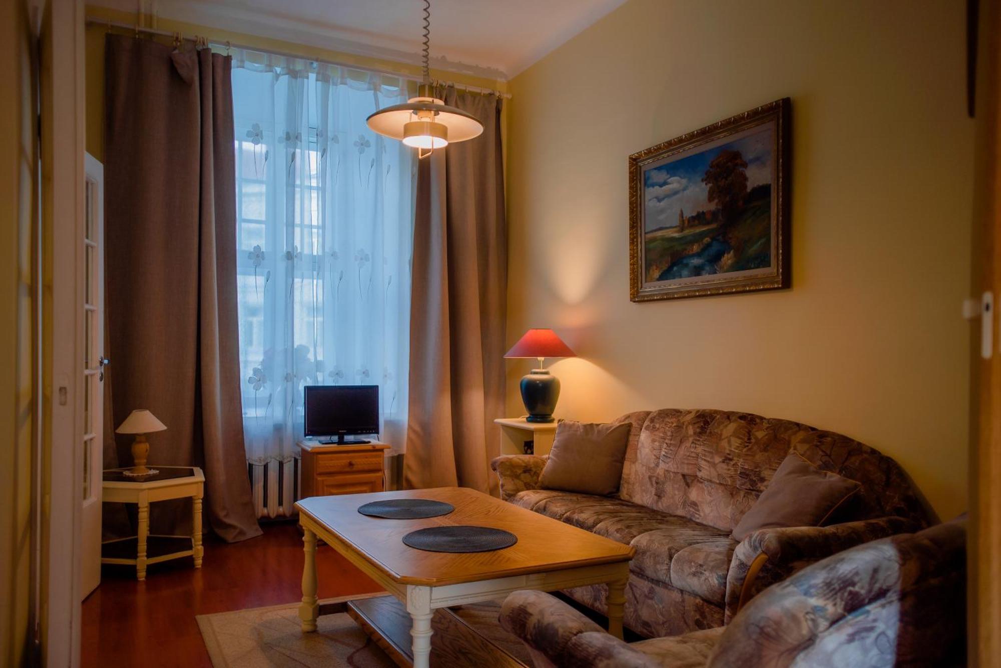 Romeo Family Apartments ทาลลินน์ ภายนอก รูปภาพ